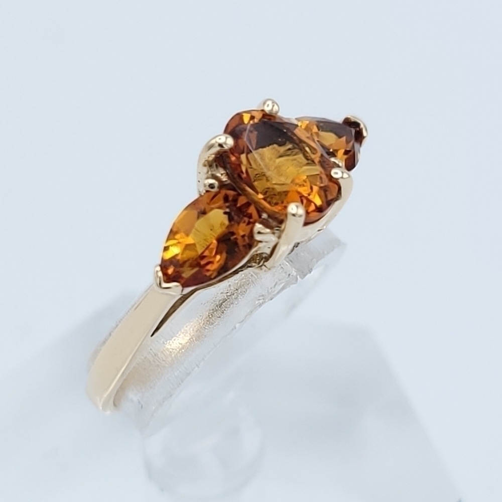 10k Citrine 3 Stone Ring — image 4 of 8